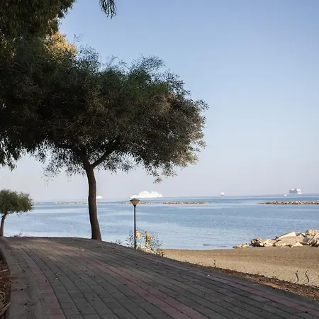 Mayra Seafront Luxury Apartamento