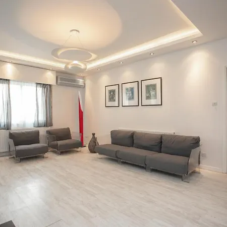 Mayra Seafront Luxury Apartamento *