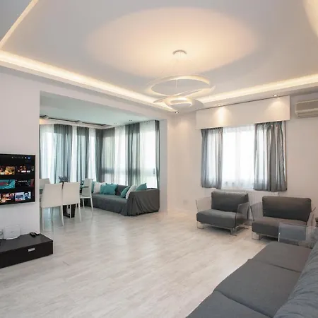 Mayra Seafront Luxury Апартаменты *